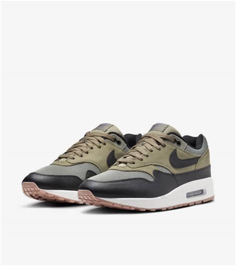 Air Max 1 'Neutral Olive and Black' (FB9660